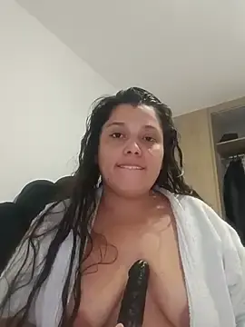 Yayiz_12  live sex cam