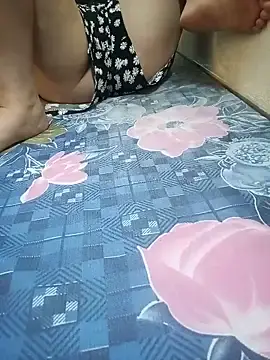 Cute_girl20  live sex cam