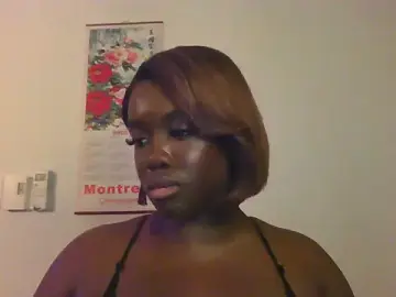 London_xo  live sex cam
