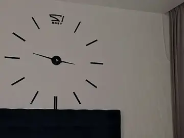 MarcellePiwowar  live sex cam