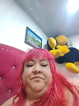 Nastymomslave  live sex cam
