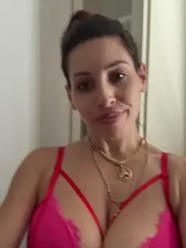 Touchmybodybaby  live sex cam