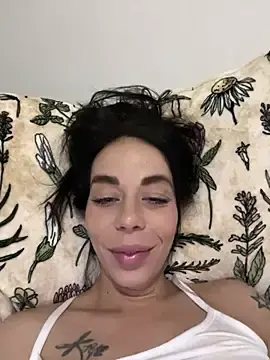 AriaValentina  live sex cam