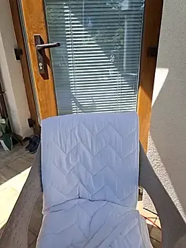 Mazlik27  live sex cam