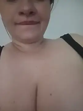 MommyHelpsmee  live sex cam