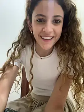 Alana15  live sex cam