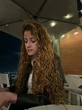 Alana15  live sex cam