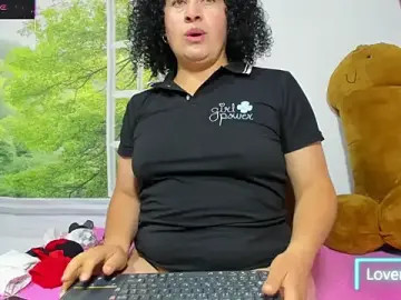 Nikool32  live sex cam