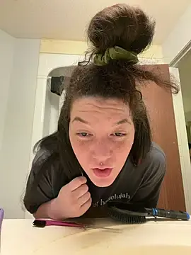 Segagenesis777  live sex cam
