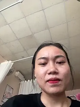 Chiipp69  live sex cam
