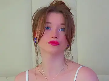 KeiraAsti  live sex cam
