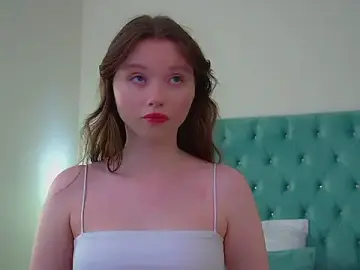 KeiraAsti  live sex cam