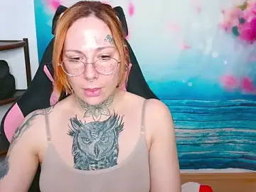 KristalSkye  live sex cam