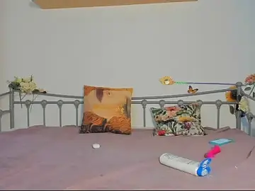 LizzyJordansxox  live sex cam