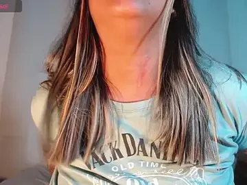 Ninatejeiros  live sex cam