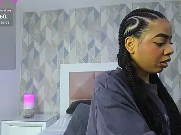 TyraKayne  live sex cam