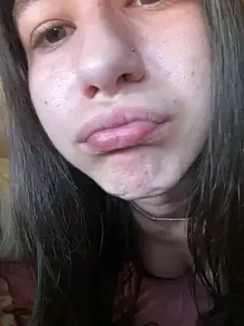 Kaatiiaa  live sex cam