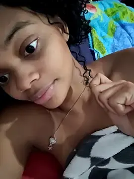 Marialuiza2027  live sex cam