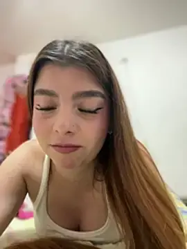 Cloew_Marz  live sex cam