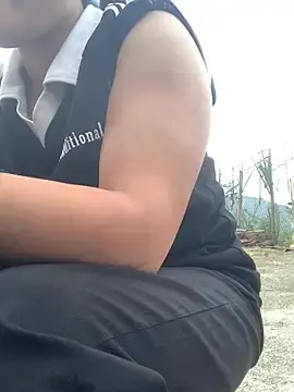 Diin-nn  live sex cam