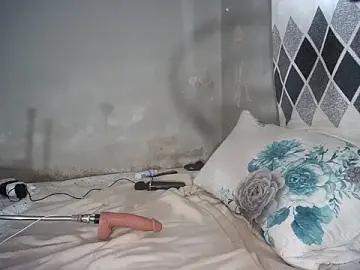 Lilly2590  live sex cam