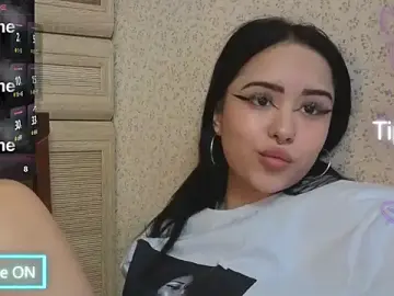 Baby__kim  live sex cam