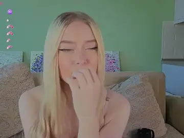 Chanelbayerr  live sex cam