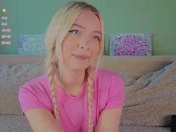 Chanelbayerr  live sex cam