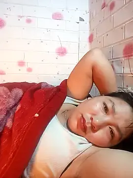 Giang0055  live sex cam