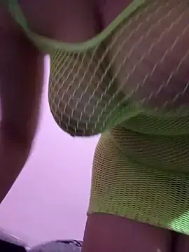 Kamilia_sexyy  live sex cam