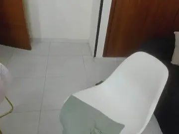 KiraGeiner  live sex cam