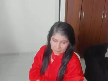KiraGeiner  live sex cam