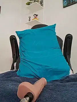 --Kenia  live sex cam