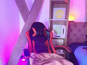 CamiilaReyes  live sex cam