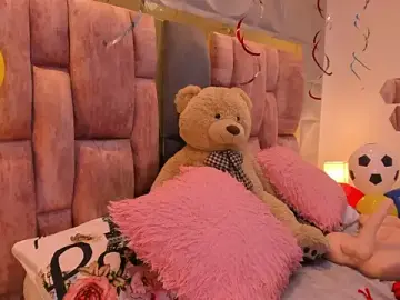 Charlotte_Ice1  live sex cam