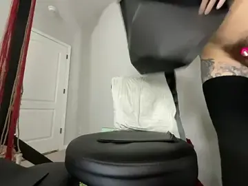 MissCumberdale  live sex cam