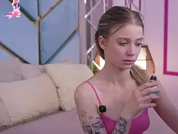SunnyLay  live sex cam