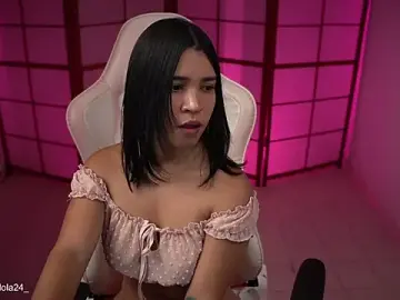 Its_lola24  live sex cam