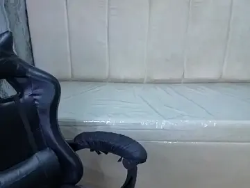 Nova_pink_r  live sex cam
