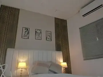 Biky_brown  live sex cam