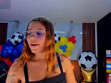 Mia_18v  live sex cam