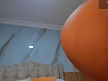Mia_18v  live sex cam