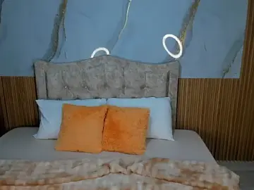 Mia_18v  live sex cam