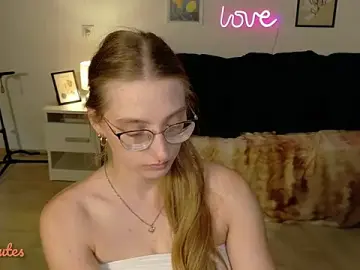 AliceCutes  live sex cam
