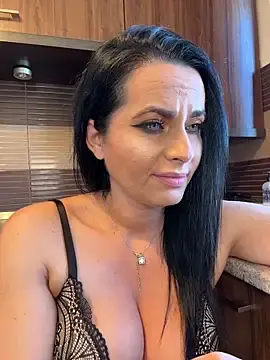 Hotmomcheckk_  live sex cam