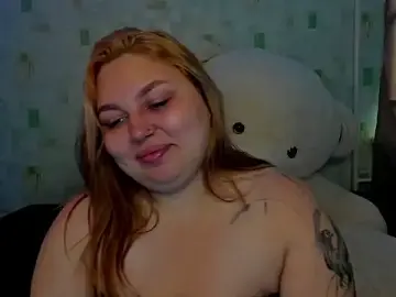 LillyHaigh  live sex cam
