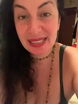Lizzaa80  live sex cam