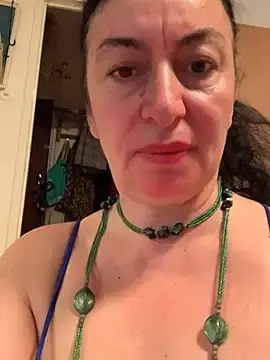 Lizzaa80  live sex cam