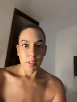 Kamivolkano  live sex cam