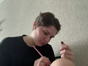 Emmiebutwihu  live sex cam